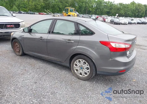 2012 Ford Focus Se z USA, uszkodzony, nr VIN 1FAHP3F25CL192159